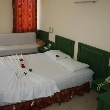 Elit Koseoglu Apart Side